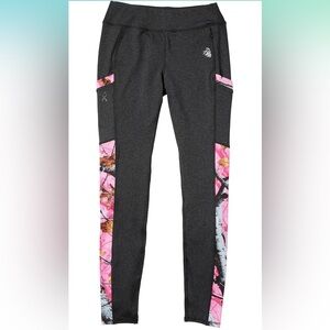 Ladies Legendary whitetails Athletic leggings